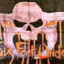 Six Feet Under (Flag)