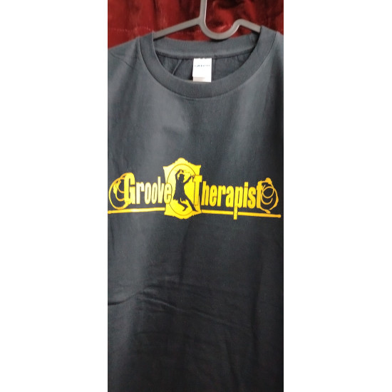 GROOVE THERAPIST (T-Shirt)