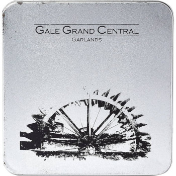 Gale Grand Central - Garlands