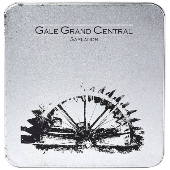 Gale Grand Central - Garlands